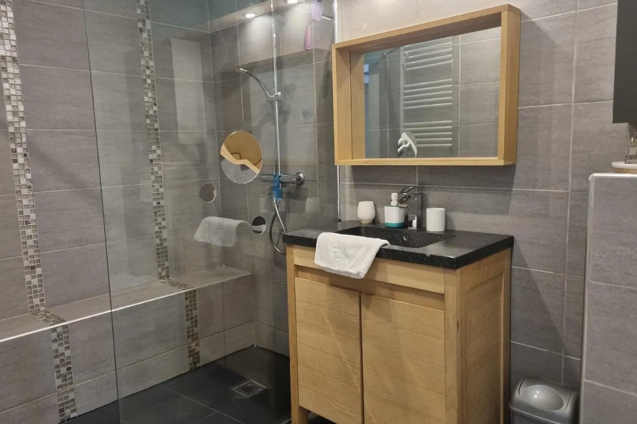 #Dq Le Drac Villa Saint-Egreve 0*,  France